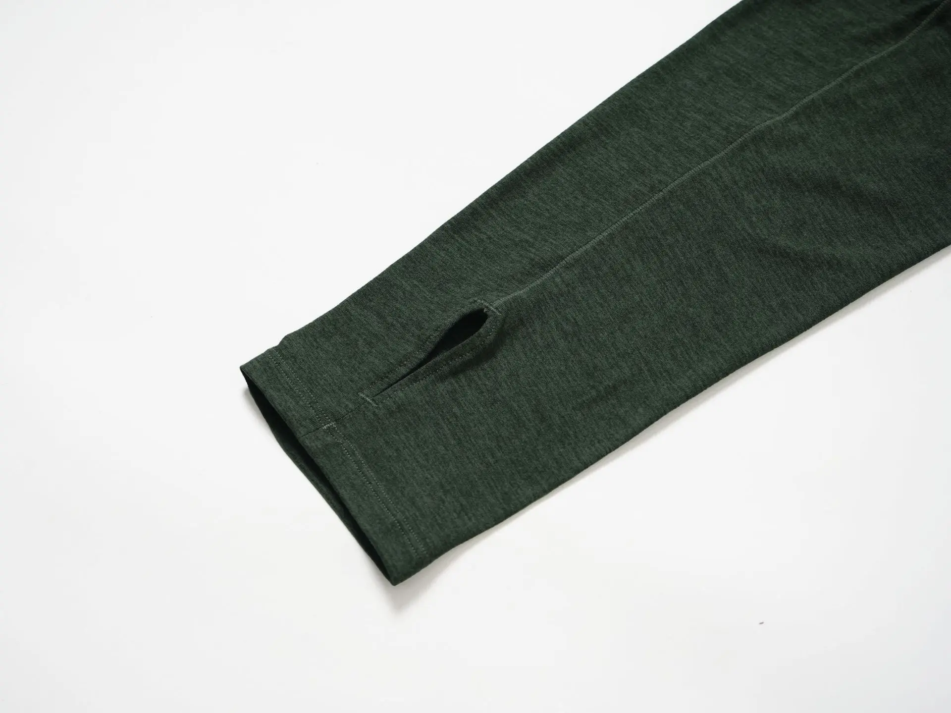 Men's Quick-Dry Performance Long Sleeve with Thumbholes | OUYI Activewear