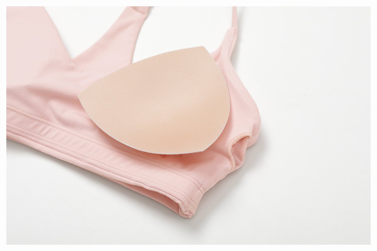 Nude-Feel Halter Sports Bra for Yoga & Fitness