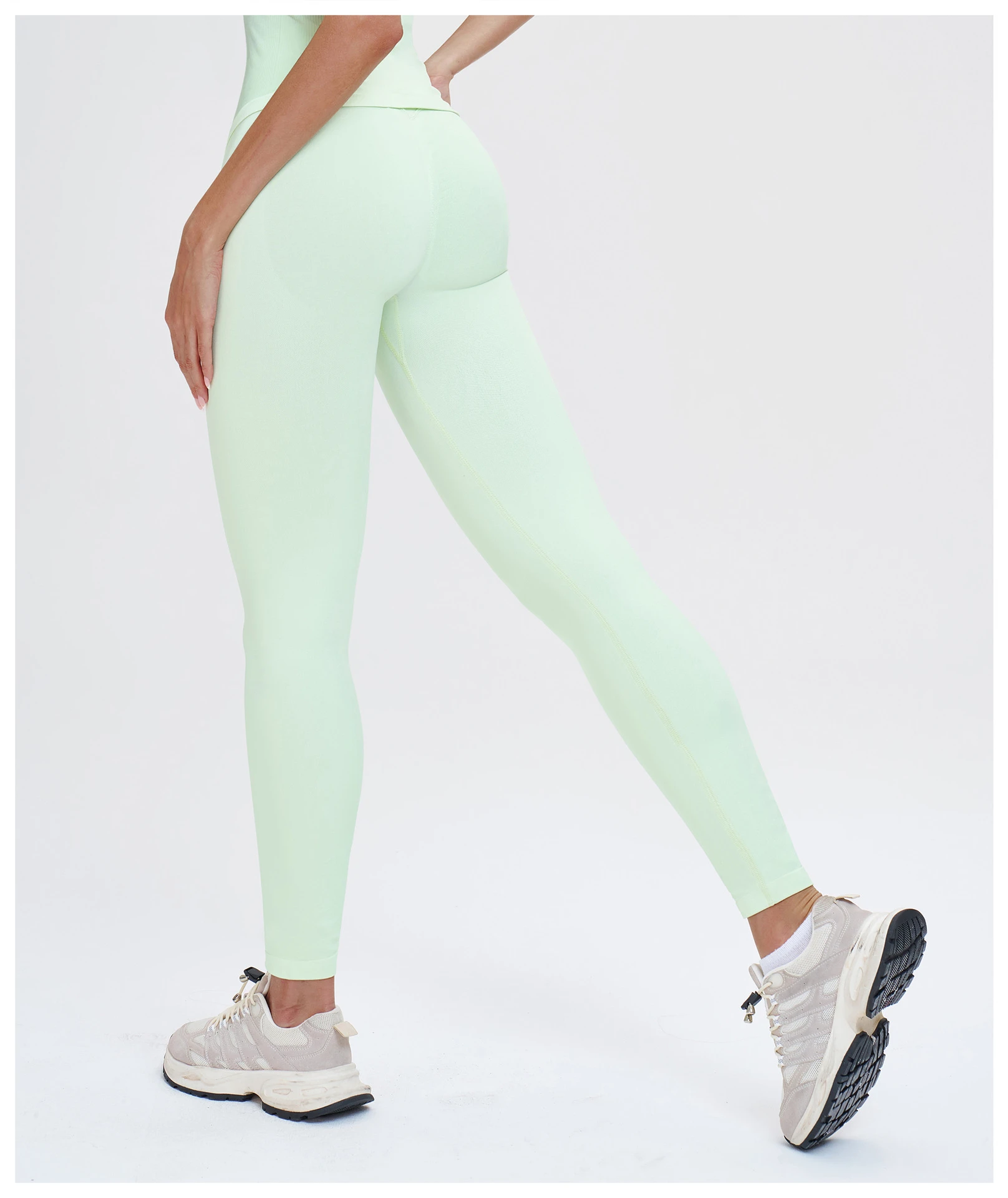 Seamless Cloud-Feel Fitness Leggings - High-Waisted Squat-Proof Workout Tights