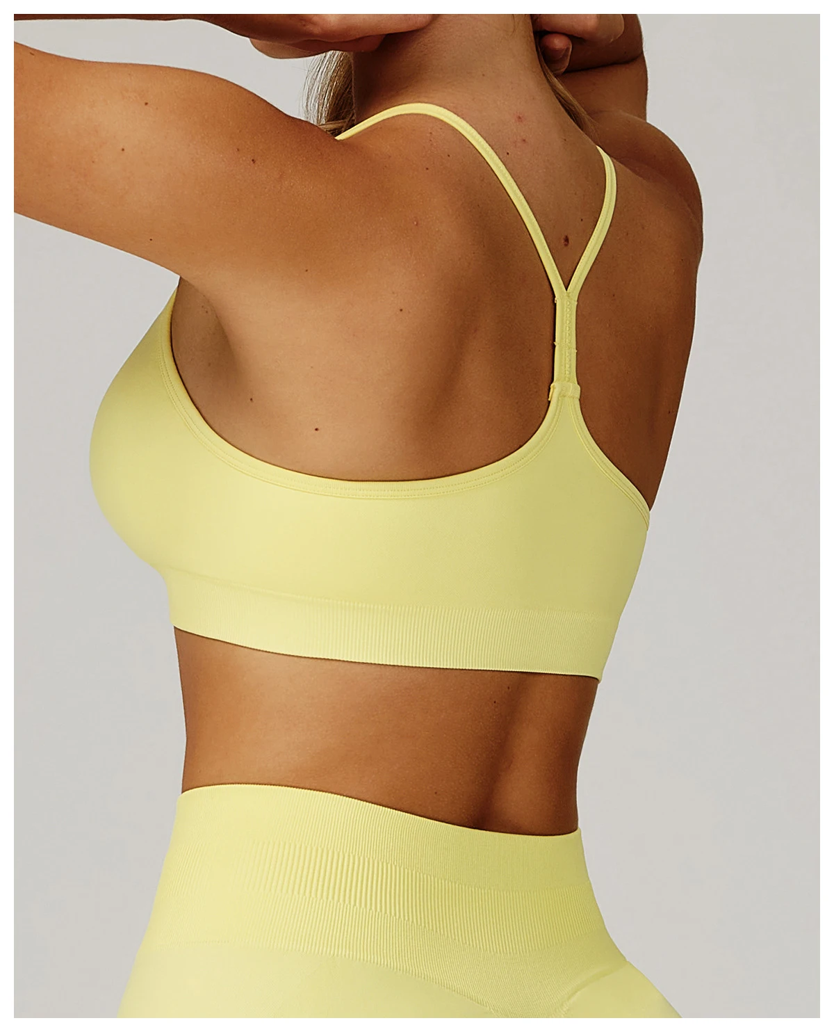 Seamless Halter Neck Shockproof Sports Bra for Yoga & Fitness
