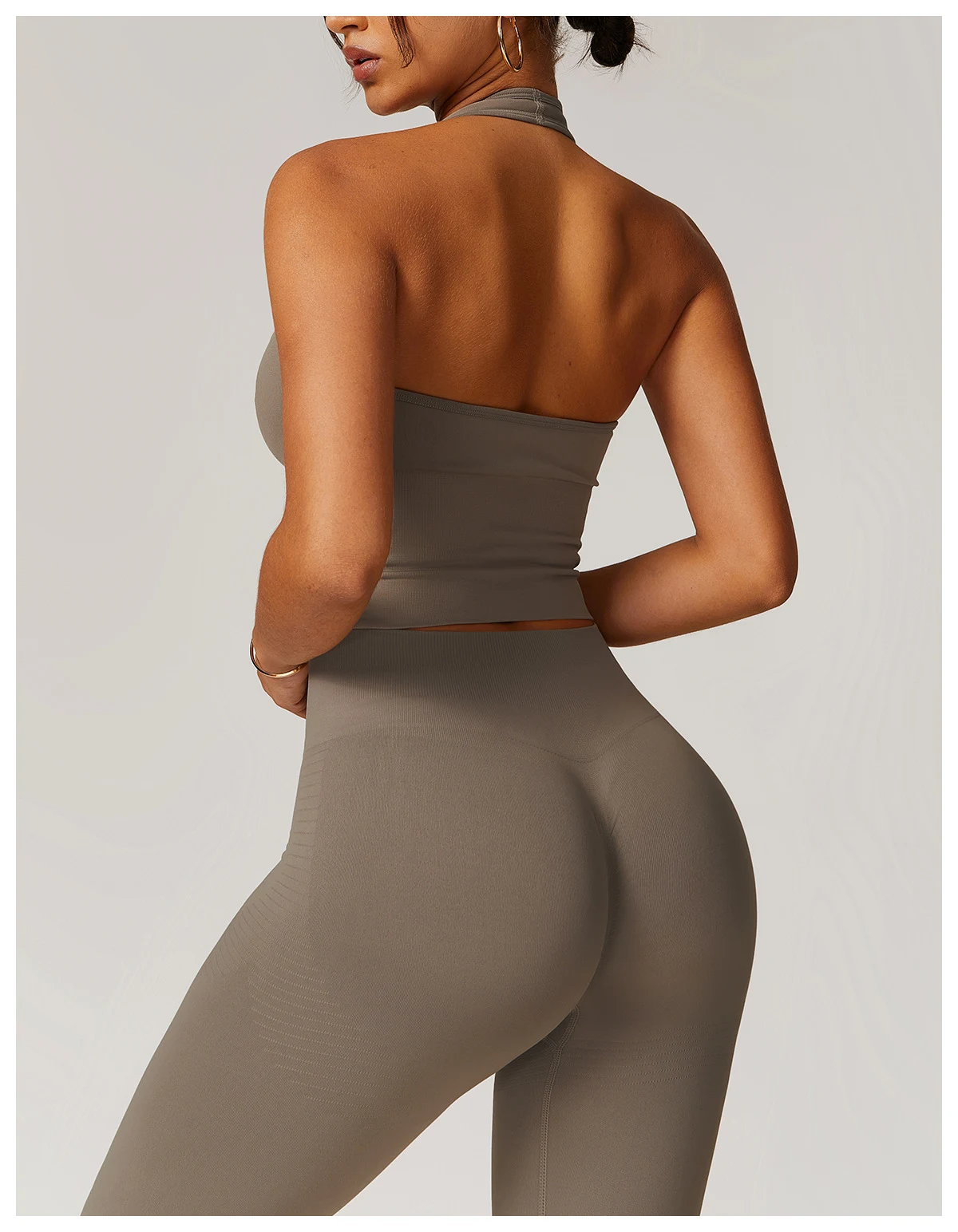 Seamless Halter Neck Yoga Bra - Shockproof Breathable Fitness Top