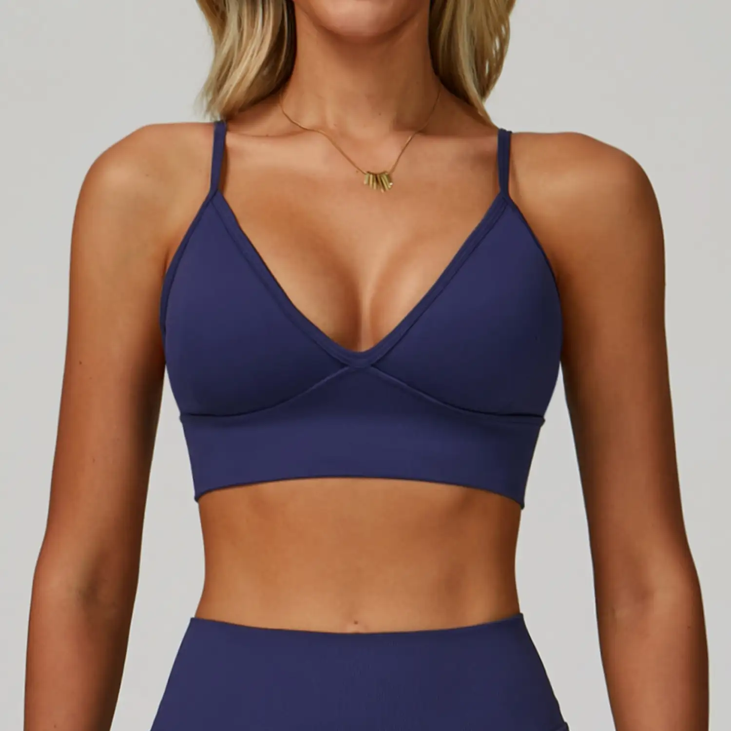 Seamless V-Neck Ribbed Yoga Bra with Adjustable Straps | OUYI Activewear