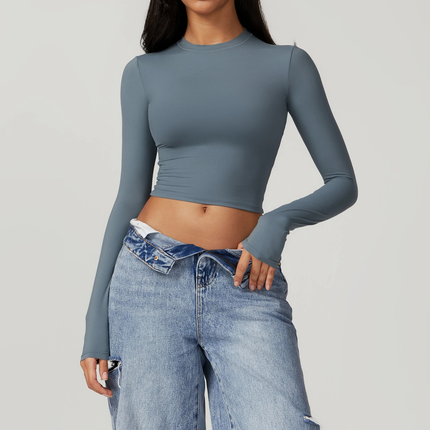 Slim Fit Crew Neck Cropped Long Sleeve Active Top