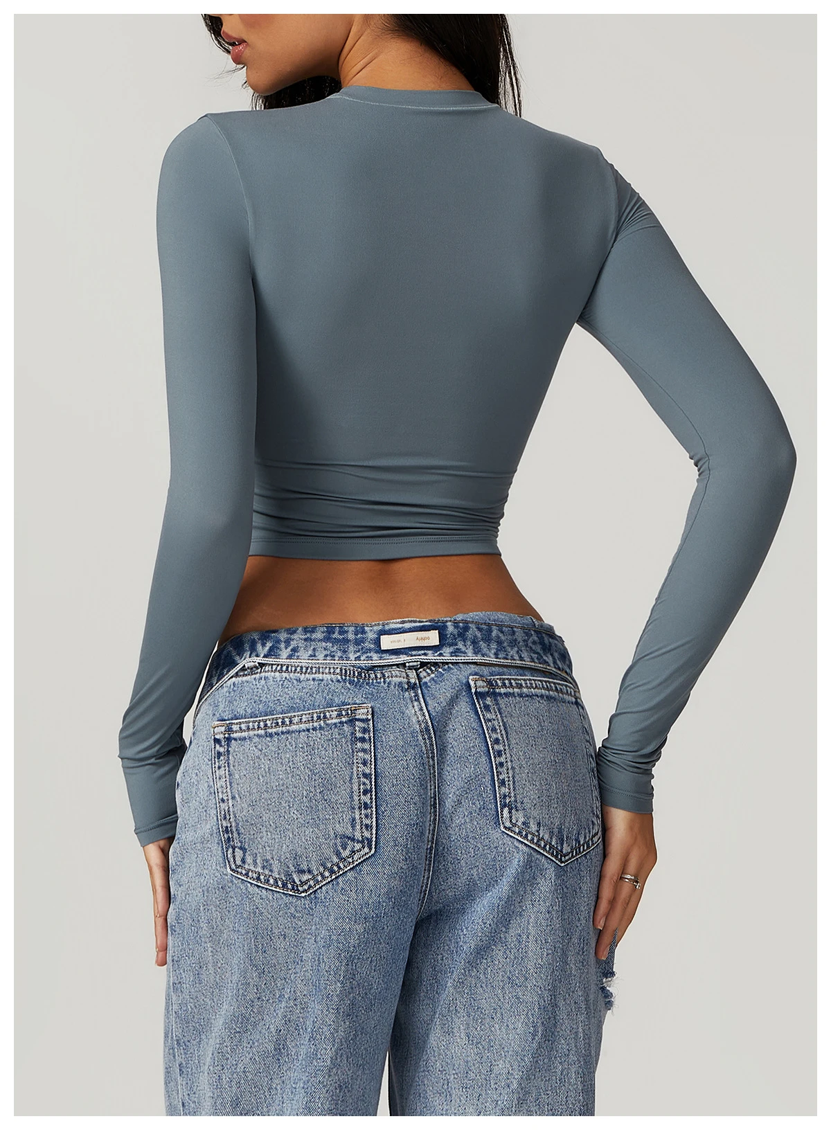 Slim Fit Crew Neck Cropped Long Sleeve Active Top