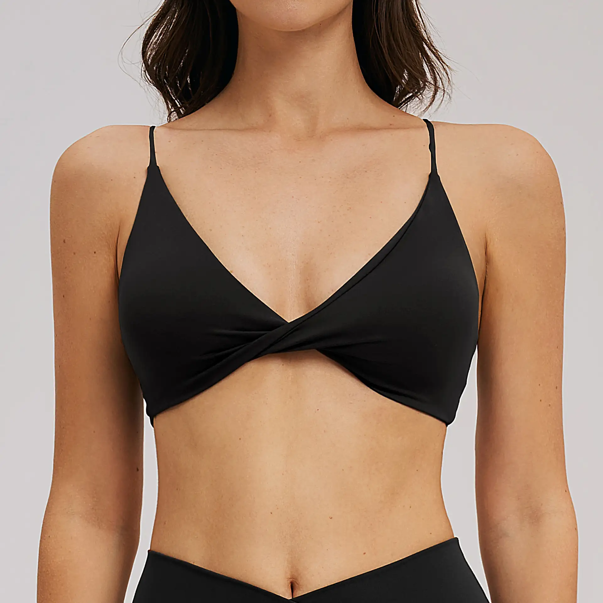 Twist Front Strappy Back Yoga Bra | OUYI Activewear